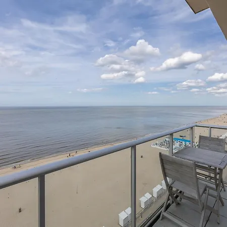 One-bedroom On The Seafront Apartment