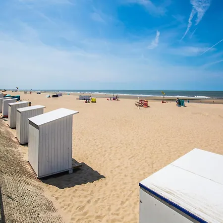 Apartment One-bedroom On The Seafront *
